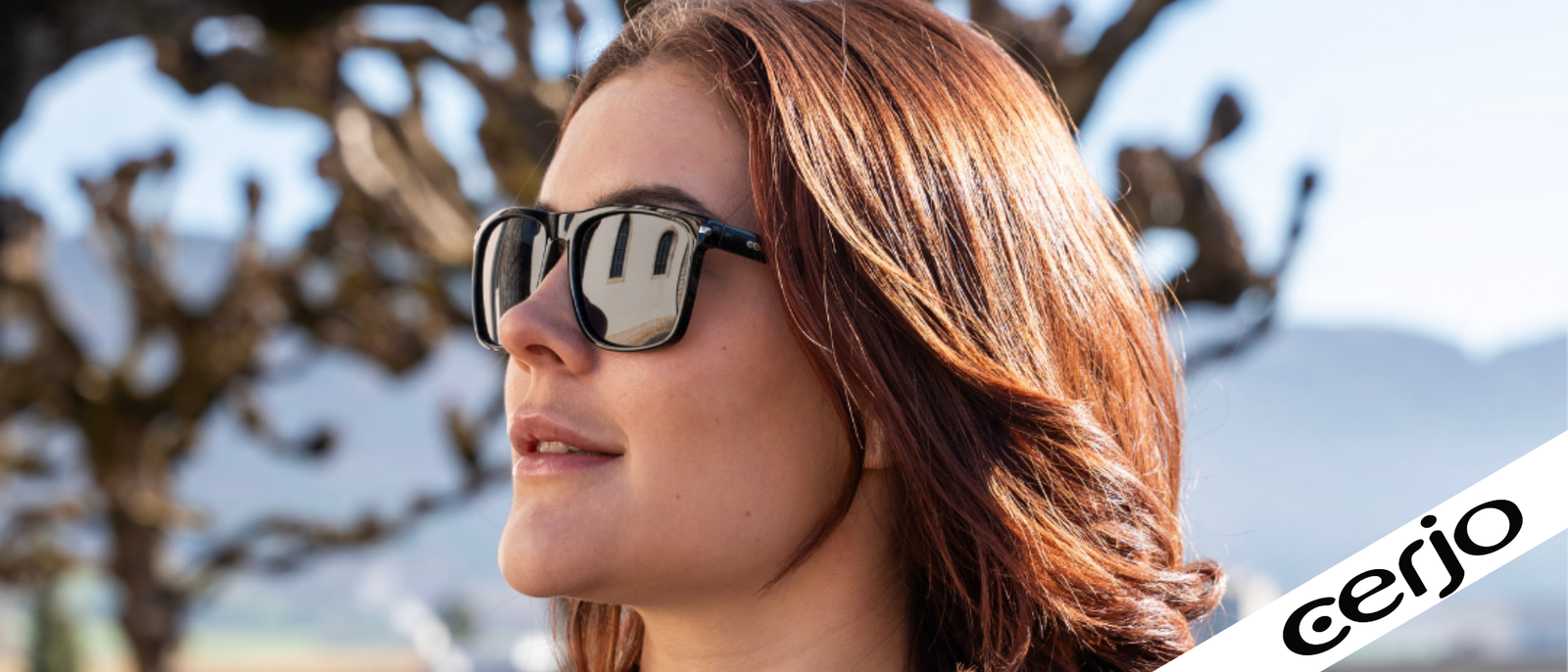 How to choose glasses to match your clothing style?